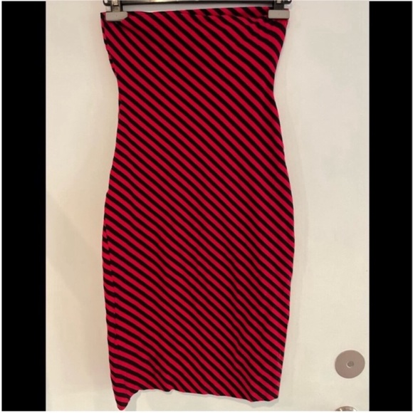 Betsey Johnson Red/Black Striped Tube Dress Size Medium Black Label Like New! - Picture 1 of 4